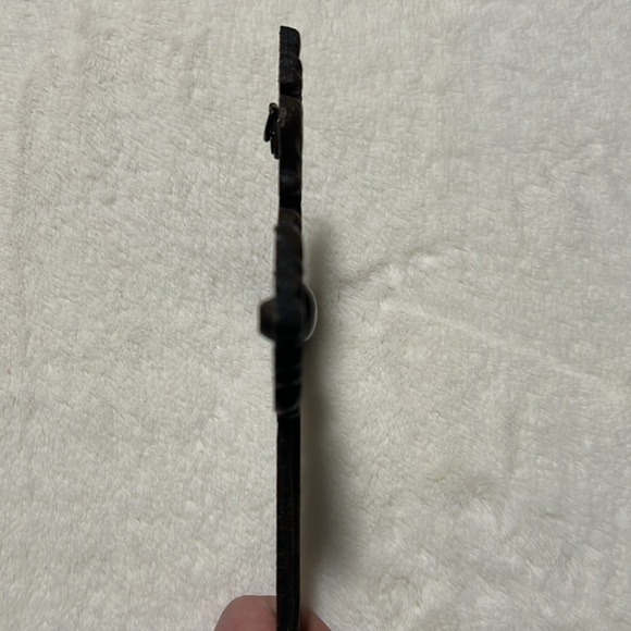 Intricate Decorative Cross - Picture 4 of 8